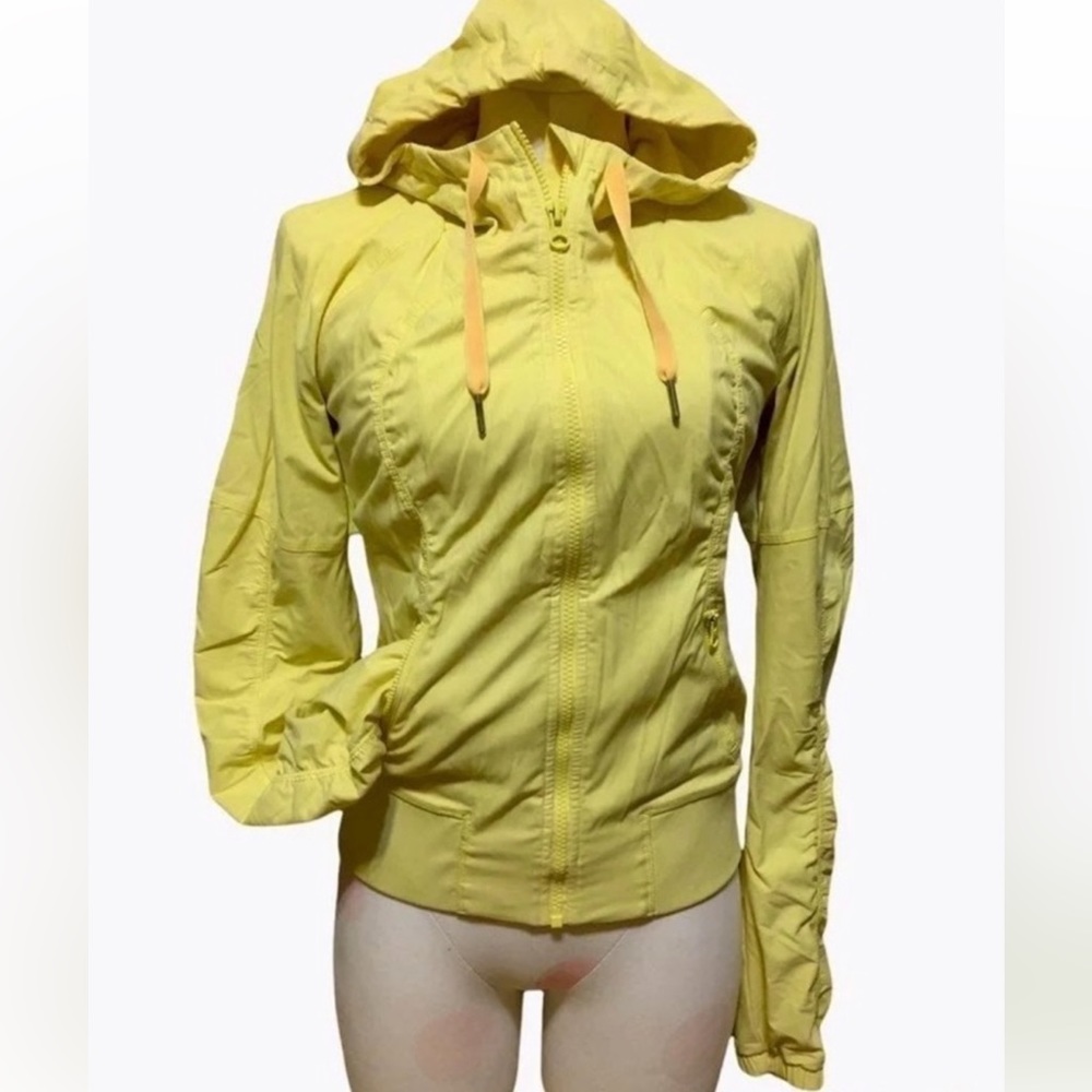 Lululemon street to studio hooded Jacket size 4
